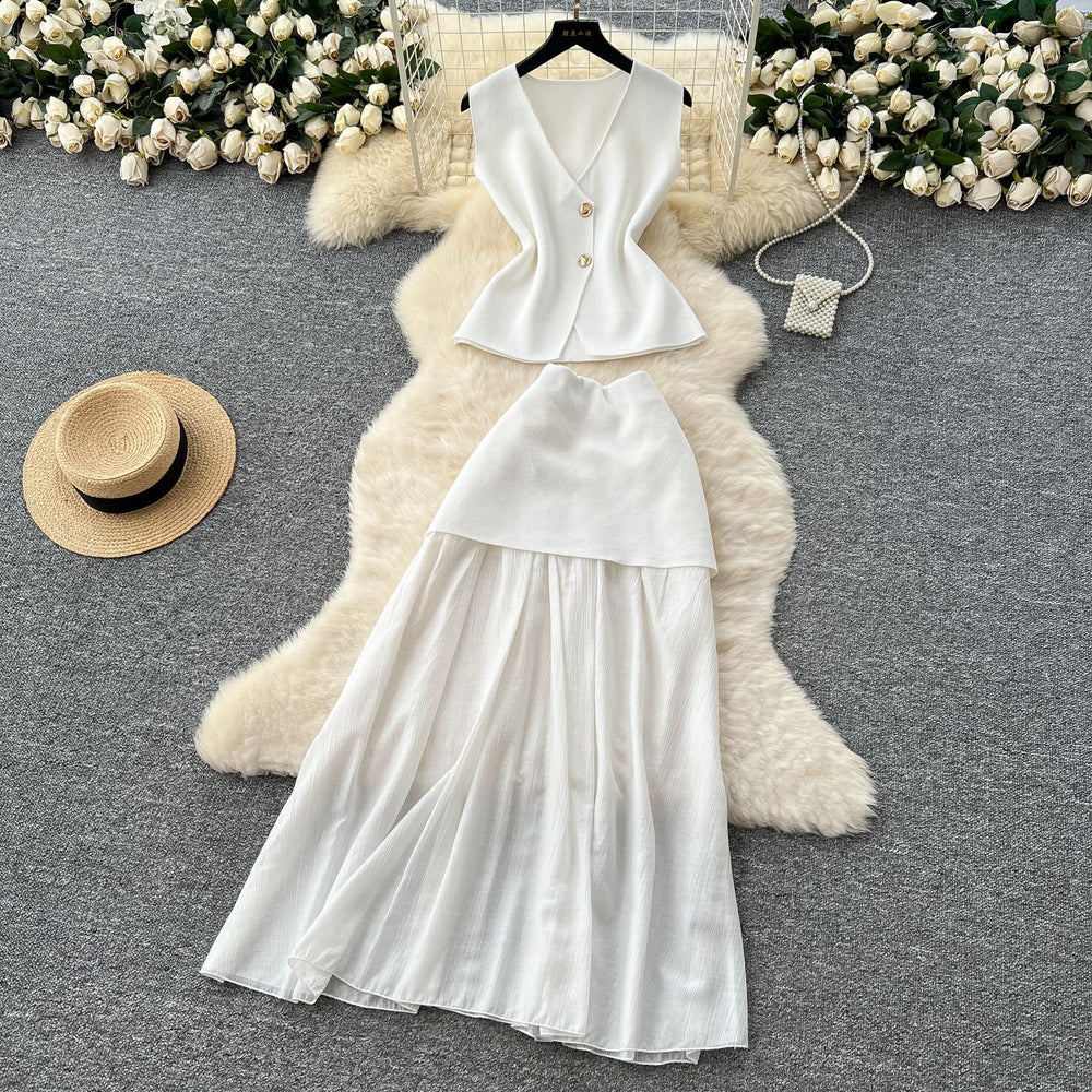 Elegant two-piece summer outfit: high-end sleeveless knit top & high-waisted bodycon midi skirt set