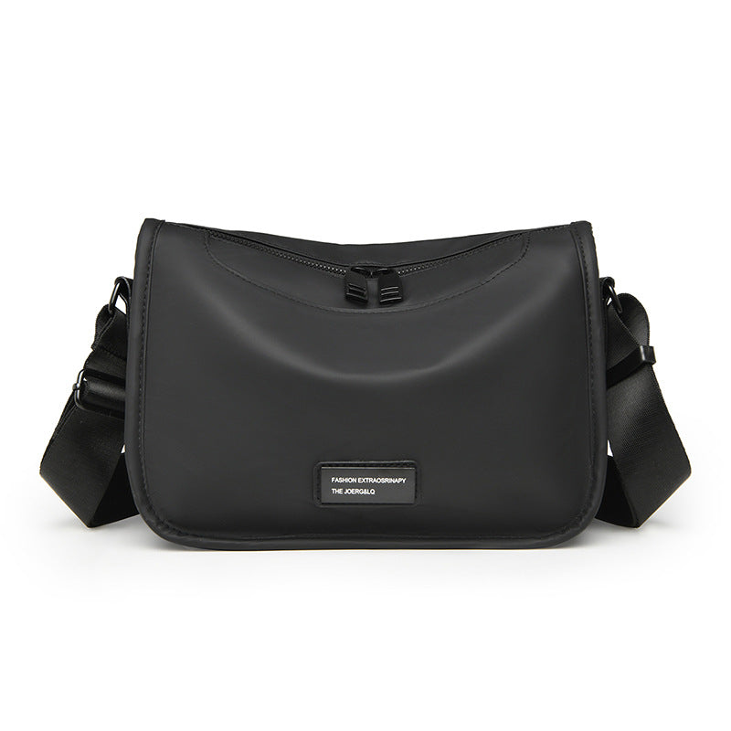 New fashion messenger bag, simple and versatile trend shoulder bag, light and multi-functional anti-splashing men's bag, commuter bag
