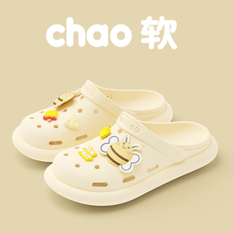 Summer clogs for women, high-end 2024 new style, cute beach sandals for outdoor wear, non-slip flat sandals