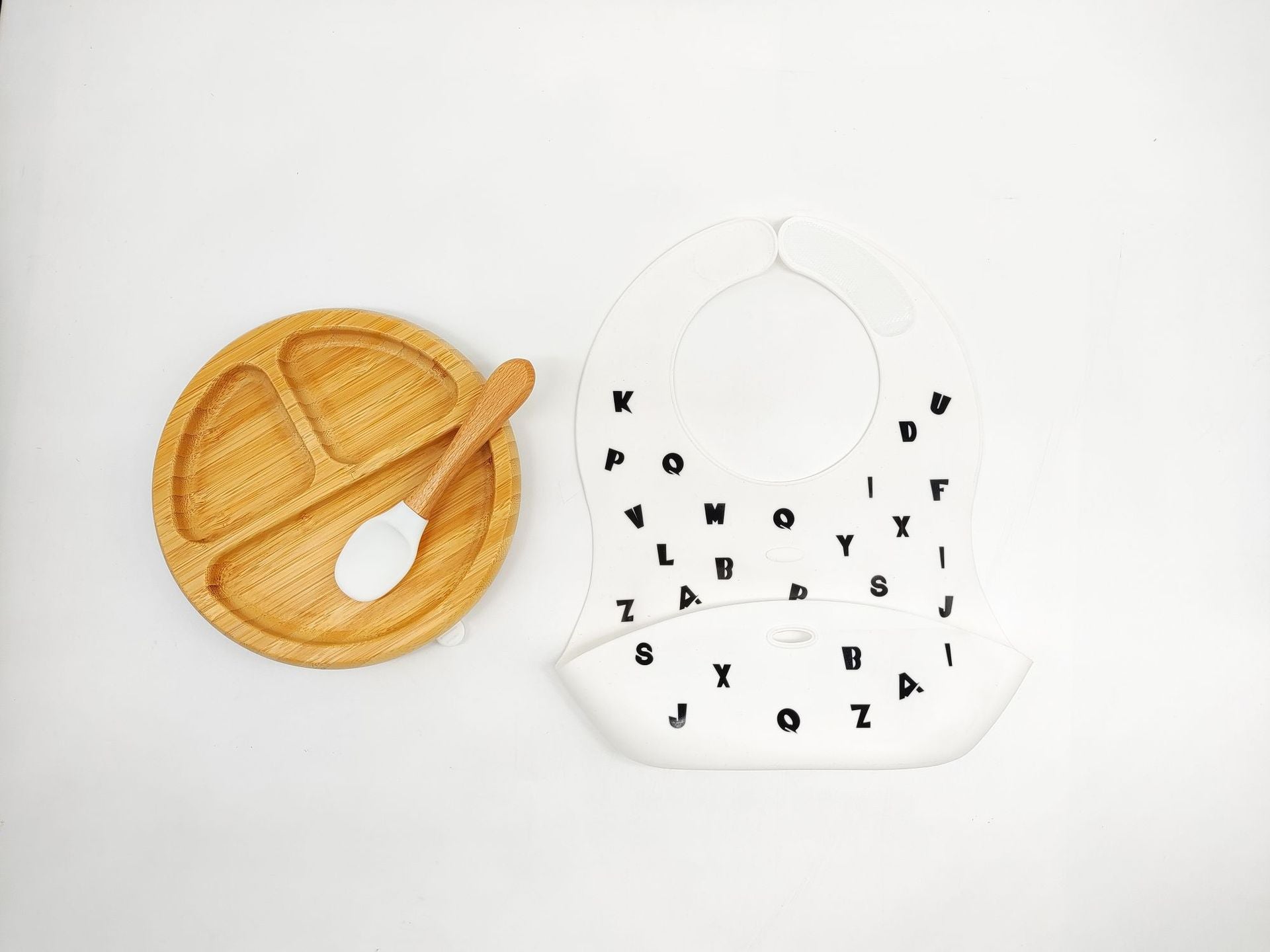 Cross-border wholesale food-grade silicone children's tableware set, saliva pocket, suction cup, bowl, fork and spoon 3-piece set, feeding set.