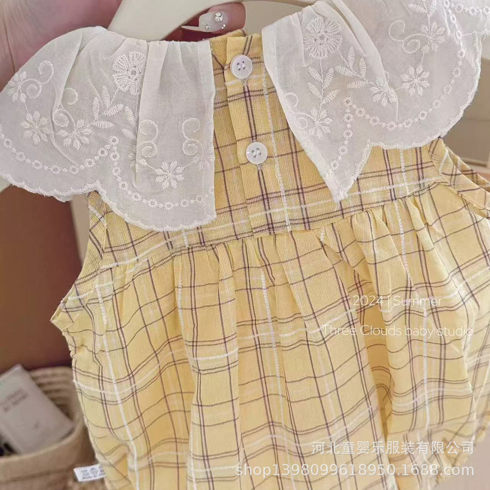Summer lightweight baby clothes for girls: sweet and stylish plaid triangle romper, sleeveless bodysuit, crawling suit