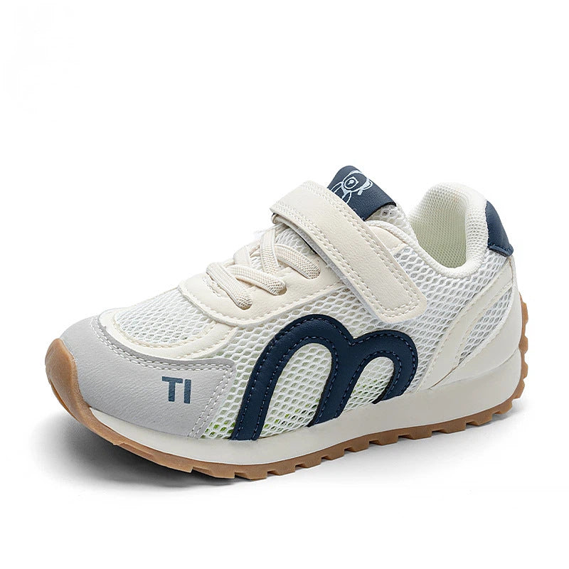 summer new kids' soft-soled sneakers: boys' anti-slip athletic shoes, lightweight running shoes for mid-to-large children, and aglet shoes