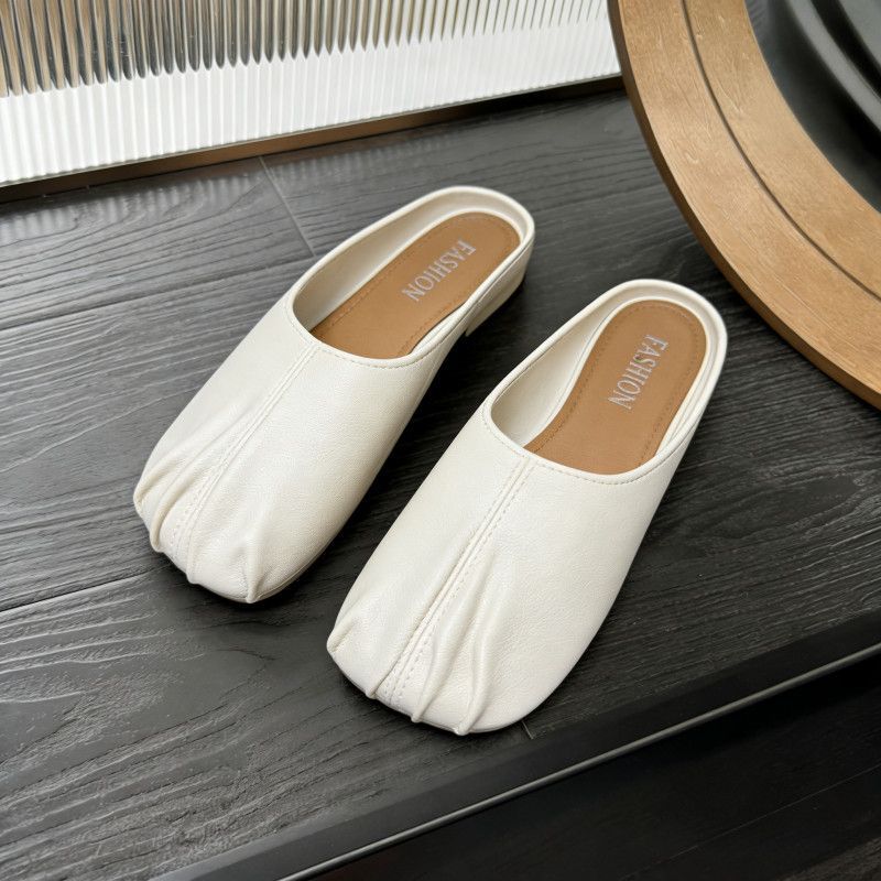 Baotou half drag square toe pleated slippers for women 2026 k-style casual lazy one-leg flat bottom fashion women's shoes
