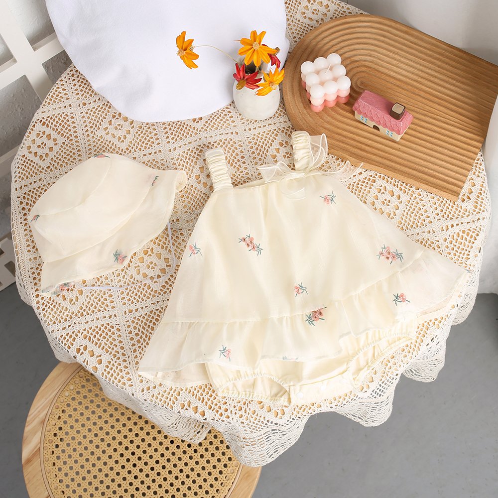 Baby clothes summer thin newborn baby girl bag butt skirt full moon 100 days super cute super cute romper summer