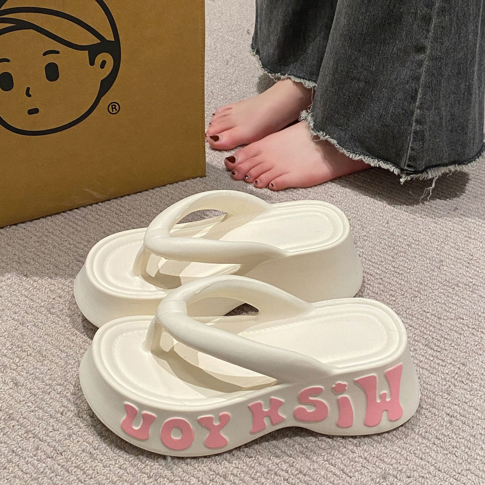 2025 platform flip-flops women's summer outdoor wear ins fashion home soft sole letter eva slippers women's non-slip