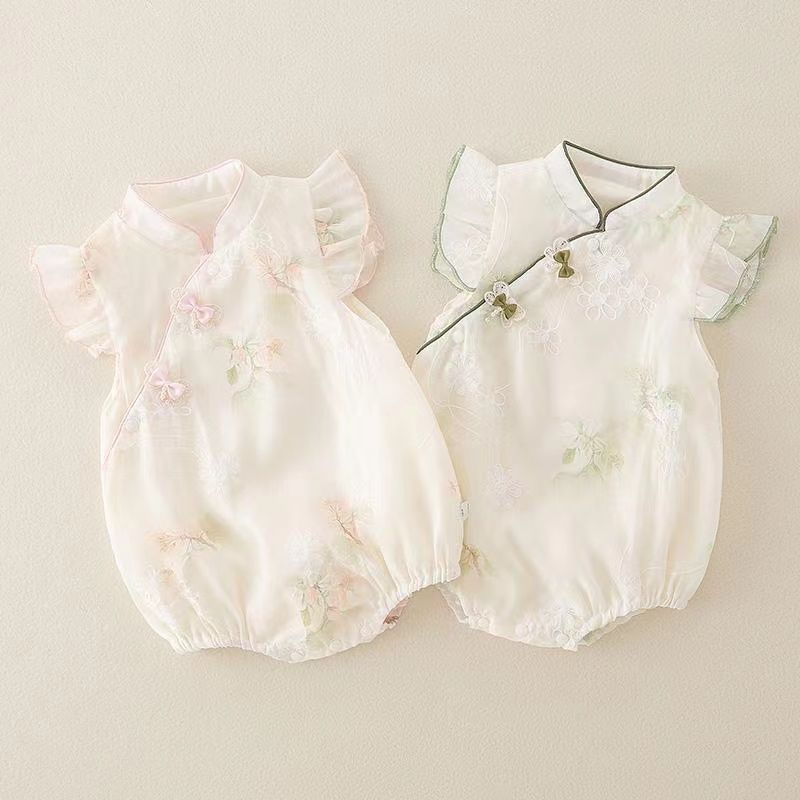 Infant and toddler summer clothing, lightweight flutter-sleeve romper for baby girls, korean-style cute and adorable cheongsam-inspired triangle bodysuit