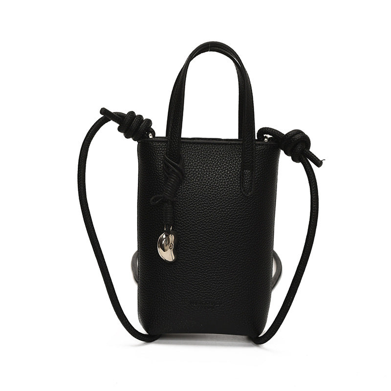 Casual simple niche portable bucket bag women's 2025 new fashion shoulder bag commuter messenger mobile phone bag