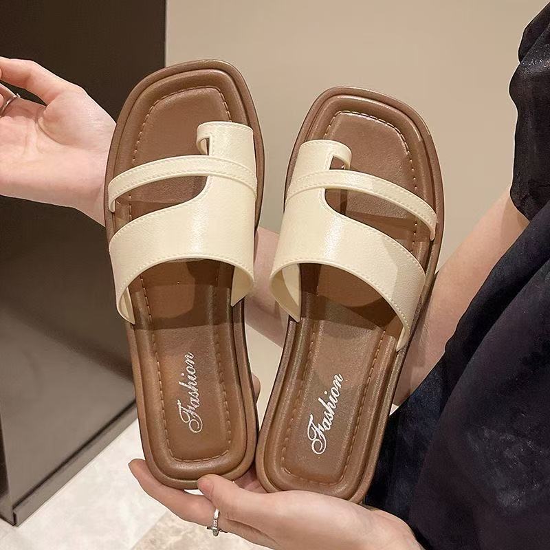 2026 new french retro flat-toe thong sandals korean style summer roman sandals beach vacation slippers