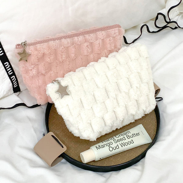 New plush chess and card grid cosmetic bag large capacity ins toilet bag premium feeling clutch bag cosmetic storage bag