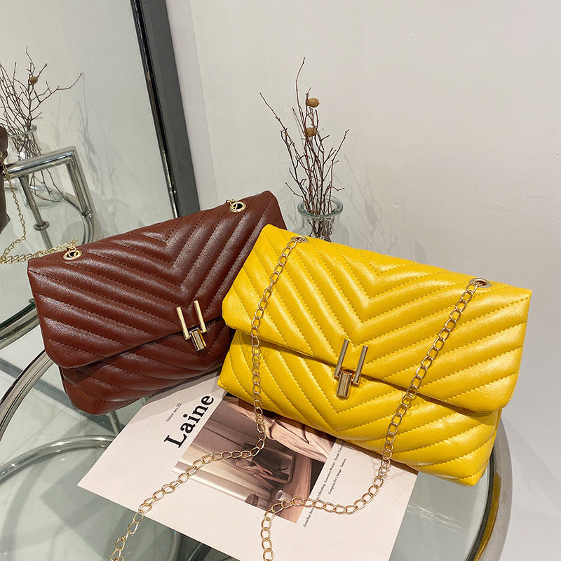 Embroidered wavy bag women's  parcel wholesale fashion versatile ladies messenger bag ladies bag2022