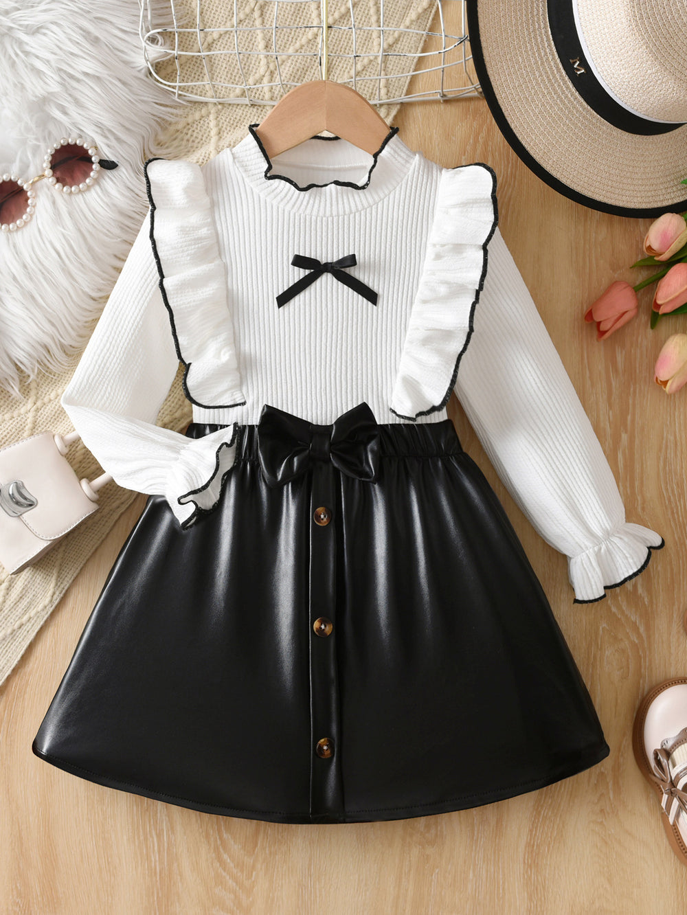 girlsuitwhiteknittingtops flying sleeves lace leather skirt bowskids skirt two-piece set