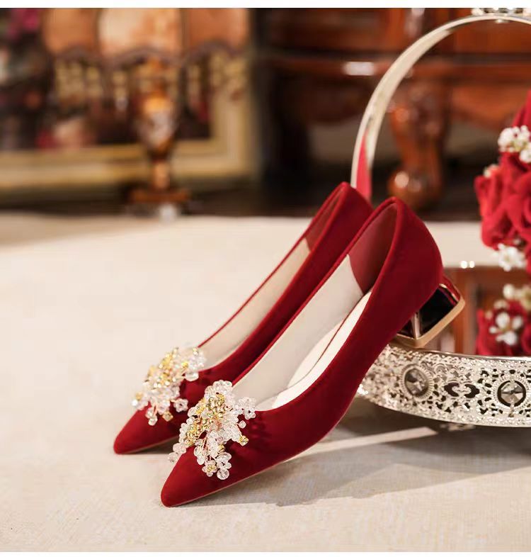 2025 red suede wedding shoes bridal shoes pointed toe rhinestone flower low heel square heel wedding party shoes
