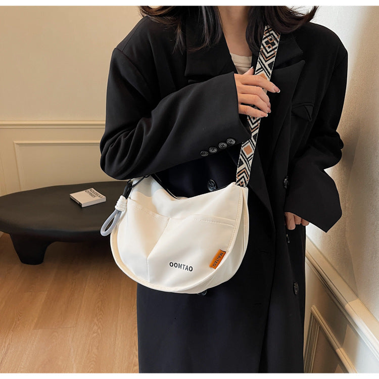 Cross-border nylon shoulder bag messenger bag women's casual bag 2024 new high-end versatile large-capacity dumpling bag