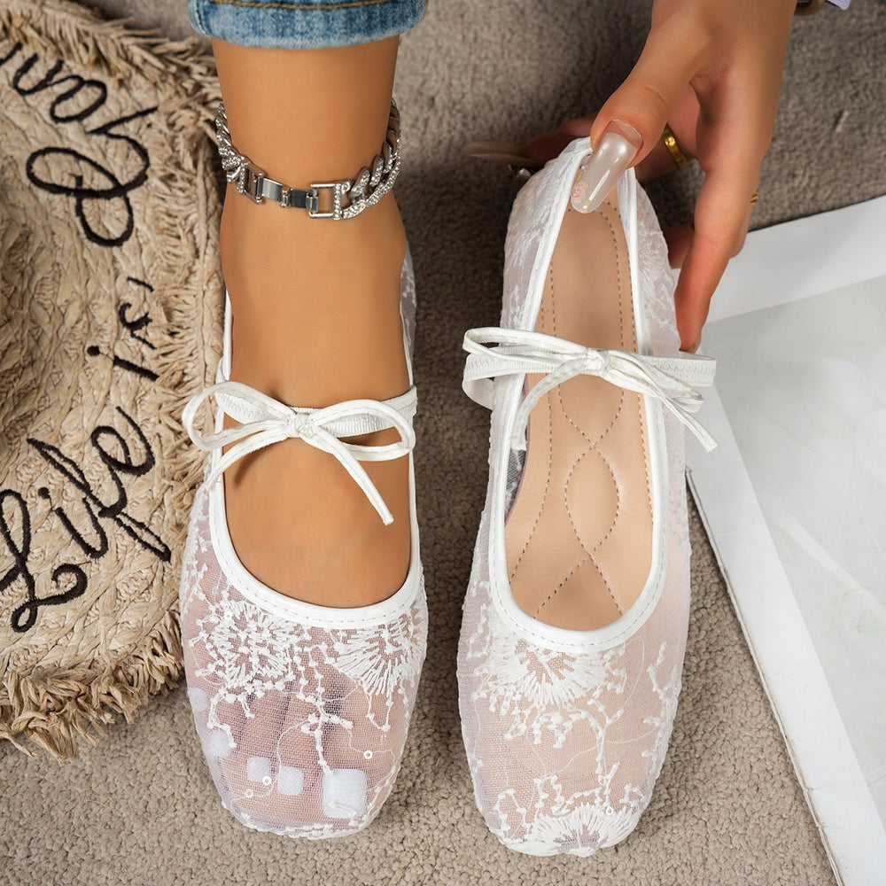 Lace fairy flat shoes : square toe, lace-up design, mesh material – ultra-gentle, overflowing with summer vibes