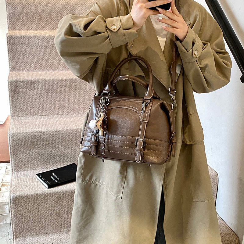 Factory direct sales 2025 European and American fashion women's bags oil wax leather shoulder messenger bags handbags Boston women's bags