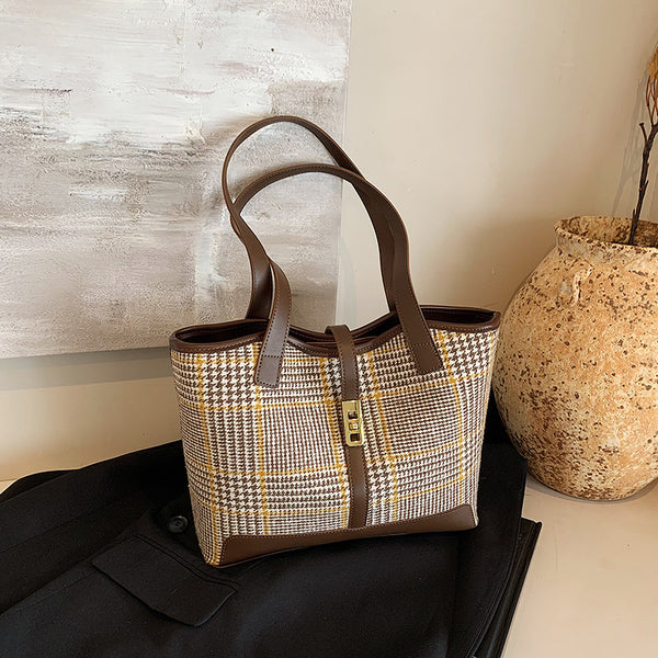 Fashion commuter bag woolen large-capacity bag 2025 new women's bag autumn and winter foreign shoulder bag fashion tote bag