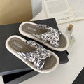 Summer new 2025 premium korean style non-slip women's slippers fashion casual shoes beach crossover sandals wholesale