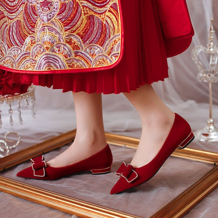 Red wedding shoes women's flats 2022 new chinese style bridal shoes bowknot maternity wearable xiuhe wedding dress two-wear