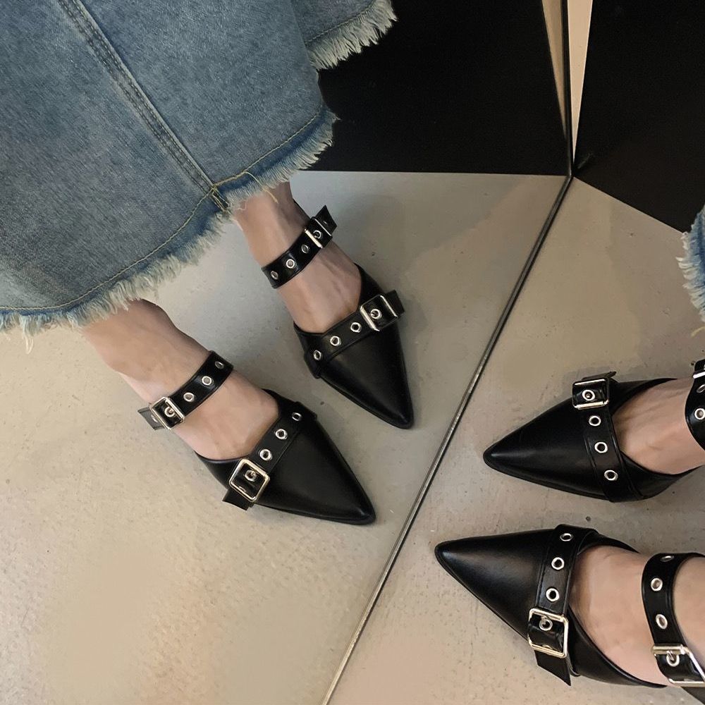 2025 summer pointed-toe stiletto heel fashion silver outdoor wear new closed-toe high-end buckle strap sandals for women