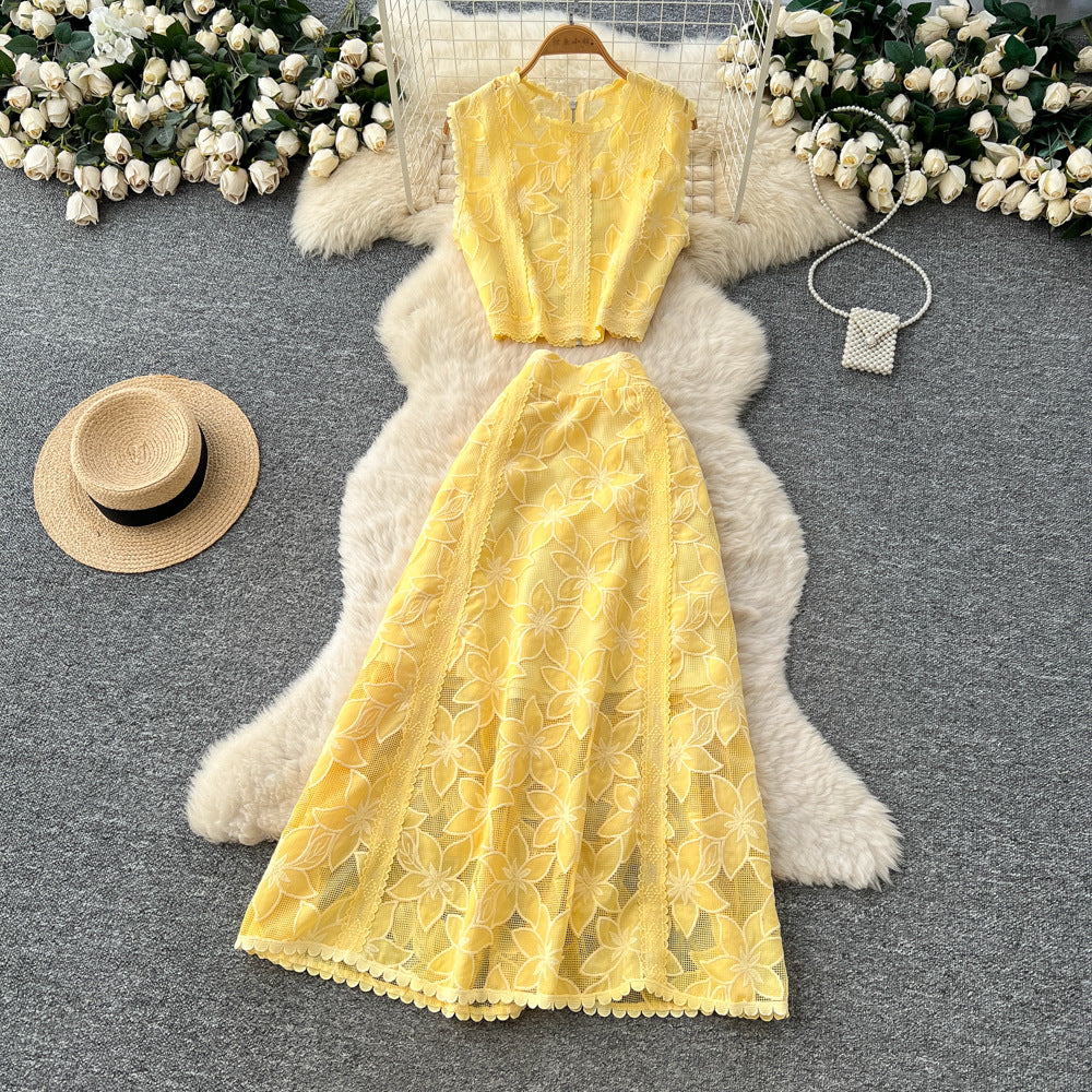 French style autumn outfit: elegant, high-end hollow-out lace embroidered sleeveless cropped top and high-waisted midi skirt set