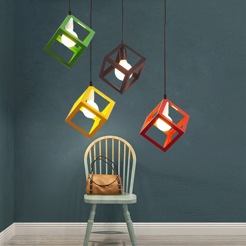 Nordic retro iron restaurant pendant light - three-light industrial style creative artistic small chandelier for hallway and dining room lighting