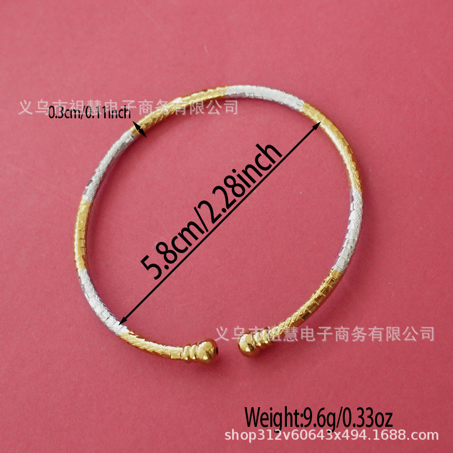 middle eastern two-tone beaded bracelet - elegant and stylish embossed pattern adjustable bangle - fashion accessory