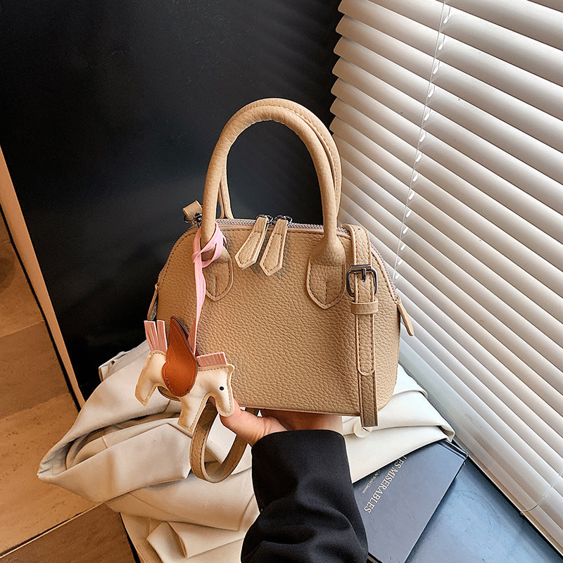 Bowling bag shell bag high sense 2025 popular fashion versatile niche messenger handbag shoulder bag