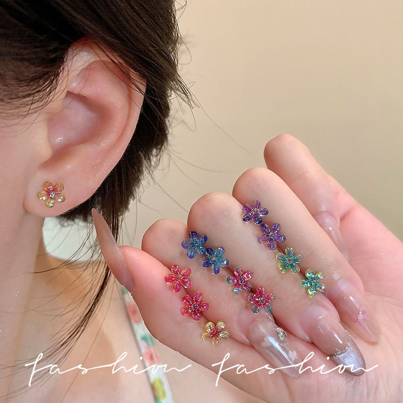 Colorful small flower exquisite ear bone nails for women, suitable for summer earrings, summer dopamine double ear piercing earrings