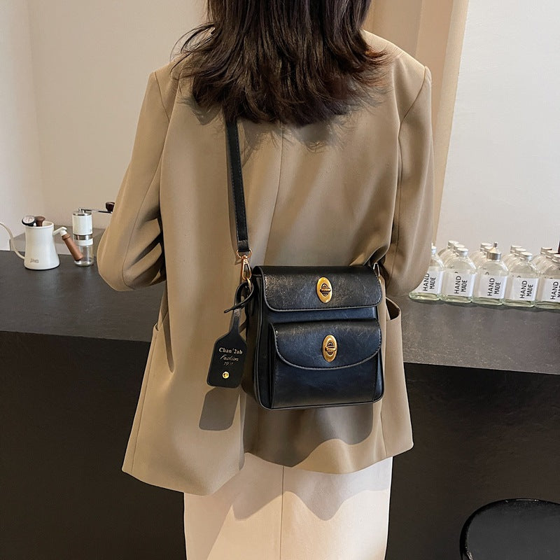 Fashion trend multi-pocket small square bag women's bag 2025 new Korean version niche simple shoulder bag casual messenger bag