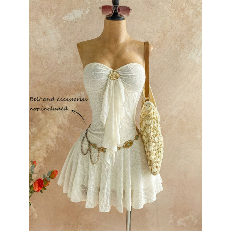 Women's summer vacation strapless metal buckle knit bodycon mini dress (belt and accessories not included)
