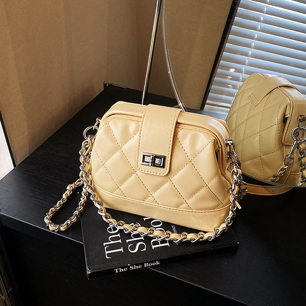 Xiaoxiangfeng shoulder bag, new fashion and leisure commuter chain bag, Korean version of high-end simple and versatile messenger bag