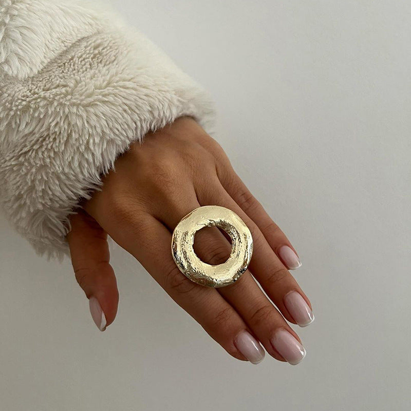 Wholesale statement rings: new cross-border e-commerce jewelry - unique irregular zinc alloy women's flower rings