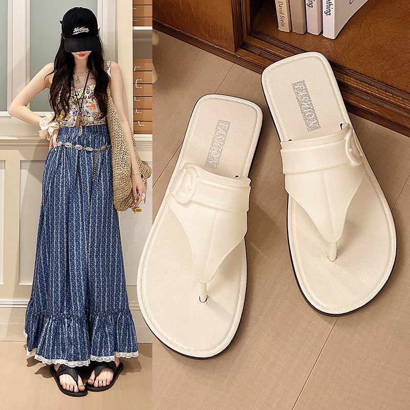 French retro thong sandals - 2026 spring/summer collection - ethereal beach vacation flip-flops - flat sandals for outdoor wear