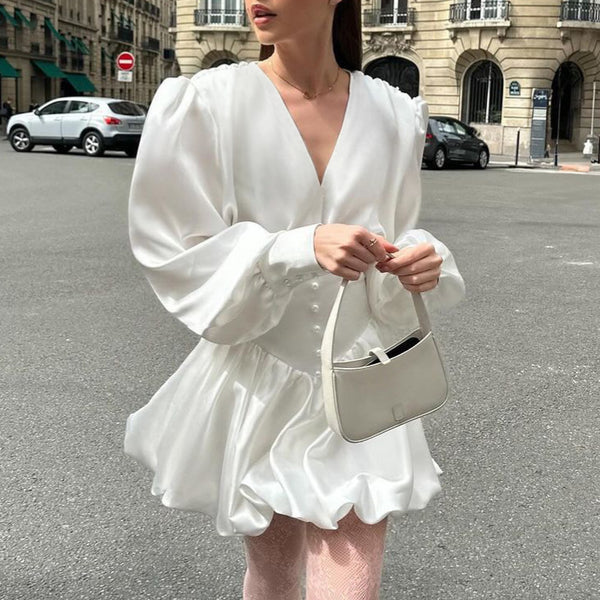 Retro elegant autumn white sexy V-neck lantern sleeve fashion tutu dress design sense satin casual dress