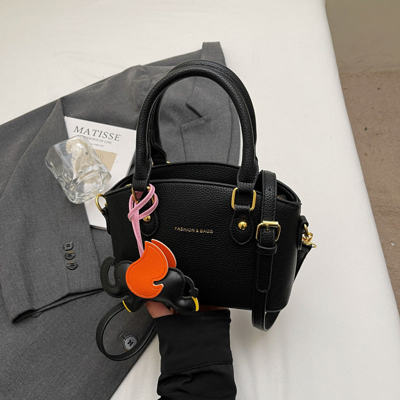 Foreign trade advanced sense small bag women's summer 2025 new Korean version ins messenger bag fashion portable bucket bag