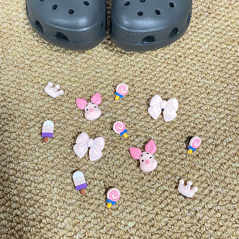 Super cute cartoon clogs for women, perfect for summer wear. new for 2023, these adorable, lightweight, and non-slip eva slippers are ideal for indoor use and feature a closed-toe design