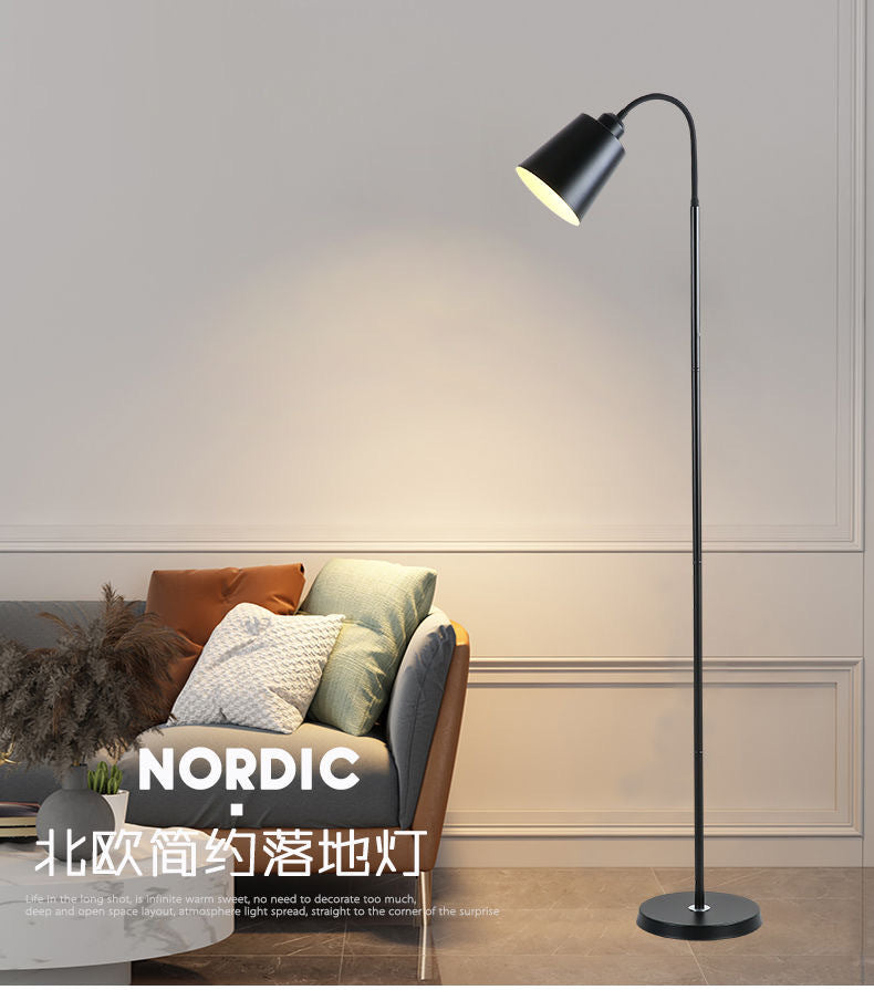 Cream style floor lamp casual modern creative flower living room bedroom bedside lamp scandinavianpopular vertical table lamp