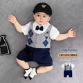 Baby summer outfit: lightweight, stylish romper for newborns - quilted bear short-sleeve bodysuit in trendy collegiate style