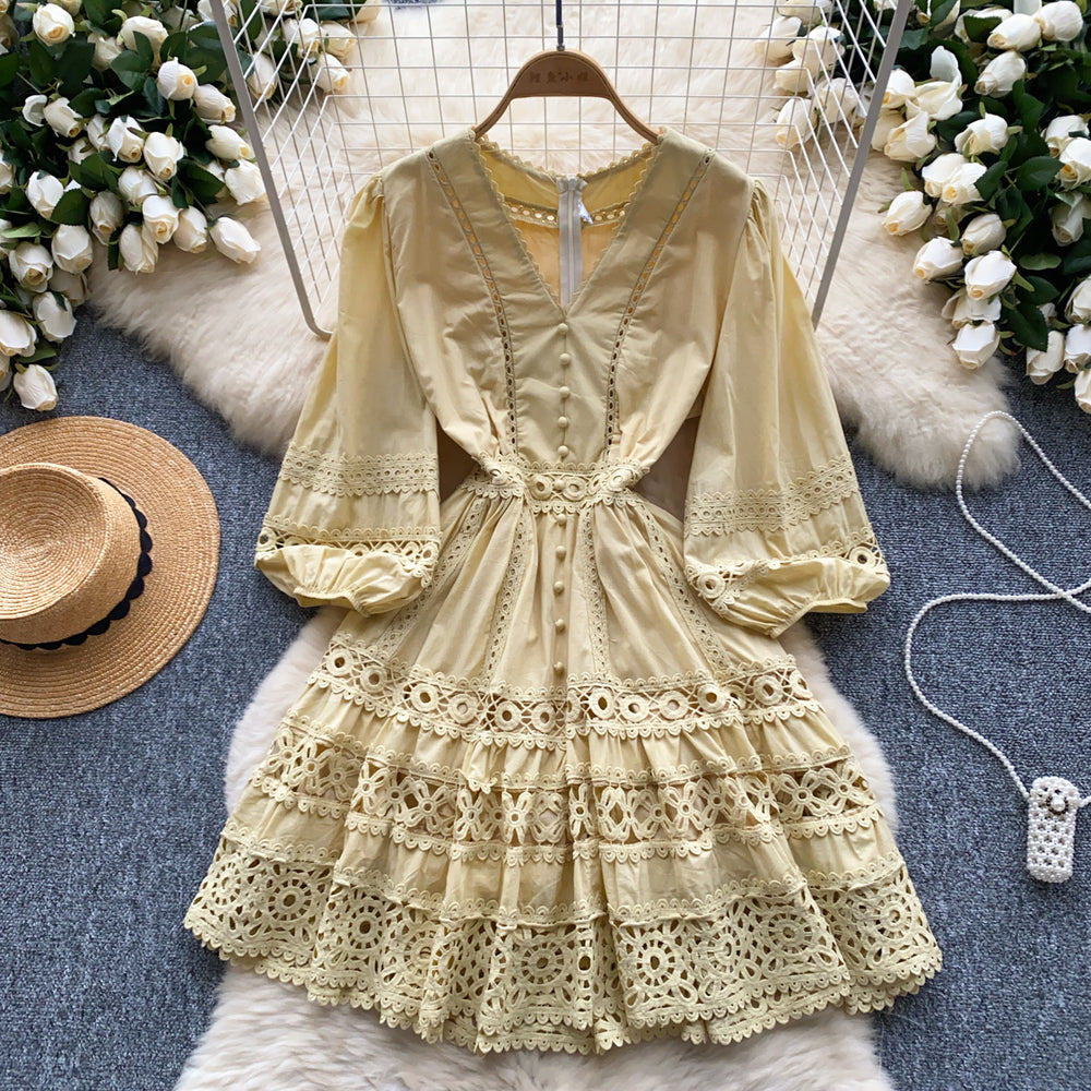 Long-sleeve dress - new  french-inspired design: unique v-neck lace single-breasted puff mini dress