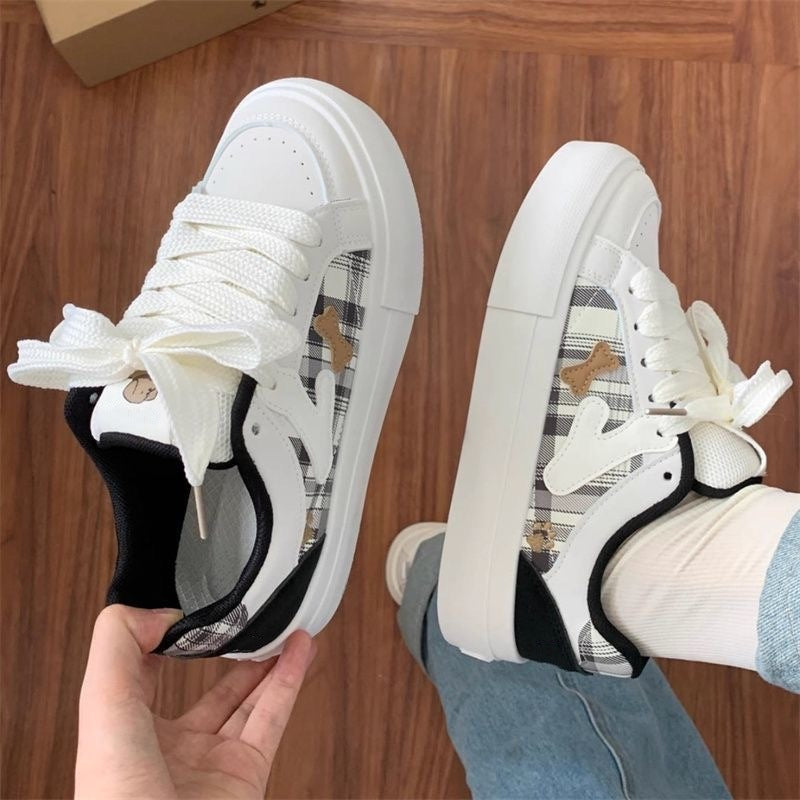 Studenteasiest for matchwhite shoes women's 2025autumnew arrivaltrendyins sneakers breathable thick solecasual bread shoes