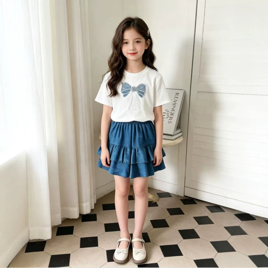 Girls' summer outfit: new fashionable design with pearl bow short-sleeve top and ruffle wide-leg shorts (size 26)
