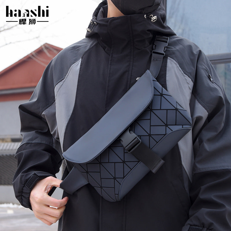 Fashion Men's Crossbody Bag Premium Sense Chest Bag Casual Fanny Bag One Shoulder Waterproof Men's Bag Travel Women's Shoulder Bag Tide