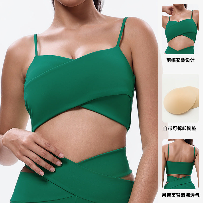 New eco-friendly fabric yoga top for women, suitable for running and pilates. features built-in bra pads, a premium feel, and is perfect for fitness and workouts