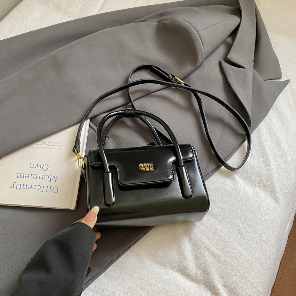 Portable fashionable small bag 2025fall and winternew arrival super popular atmosphere underarm bag trendyeasiest for match shoulder crossbody bag