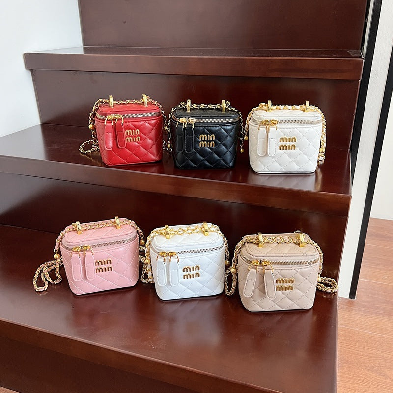 Niche light luxury foreign style chain messenger bag women's 2025 summer Xiaoxiangfeng rhombus advanced sense single shoulder mouth red envelope