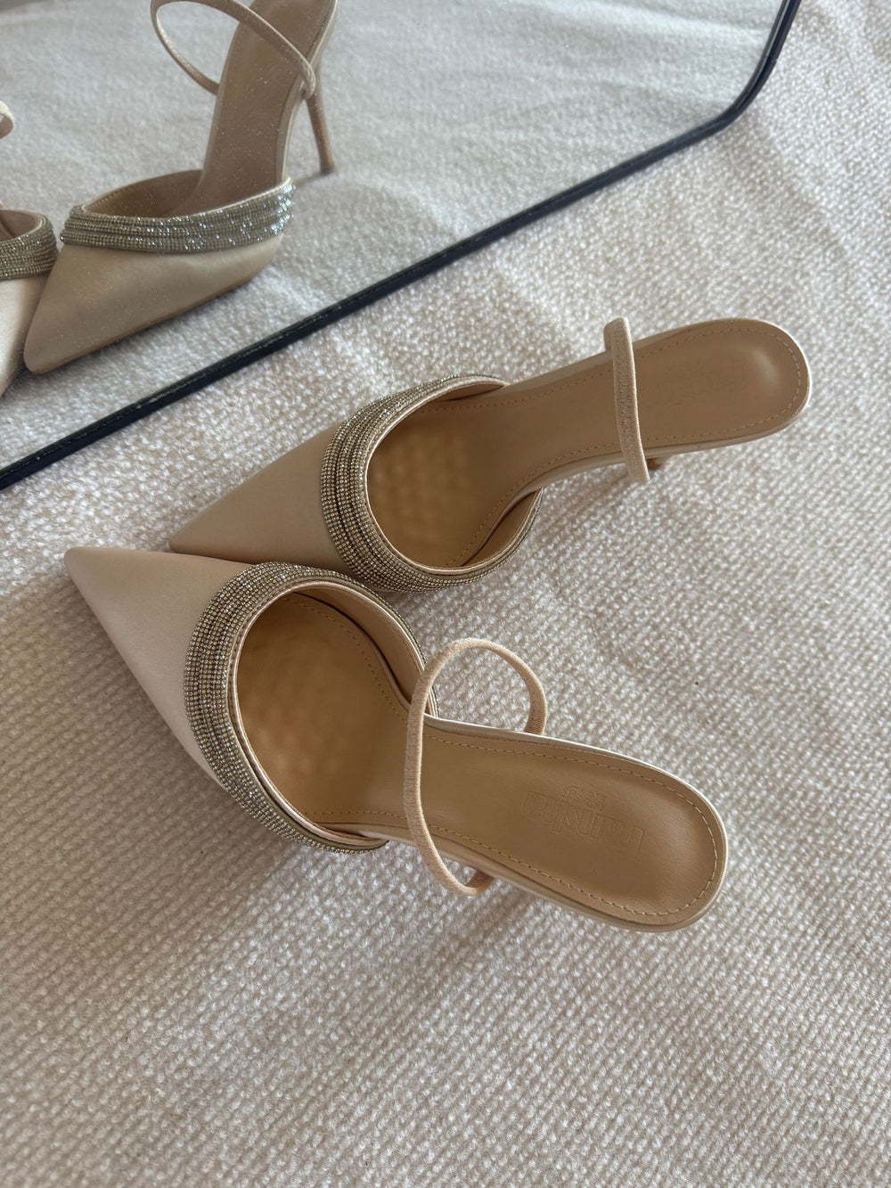 Yx2026new arrival rhinestone french high heels women's stiletto pointed toe shallow half drag one-word belt silks and satins toe cap sandals