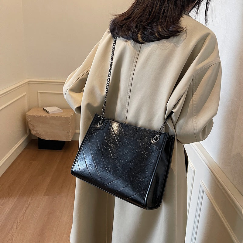 Casual style daily messenger bag tote chain bag women's bag 2025 new large-capacity sewing line shoulder bag