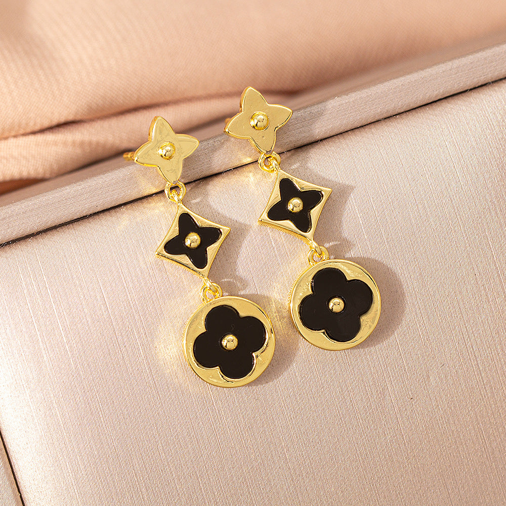 [set] cross-border light luxury four-leaf clover necklace women's earrings bracelet high-end niche fashion exquisite pendant jewelry