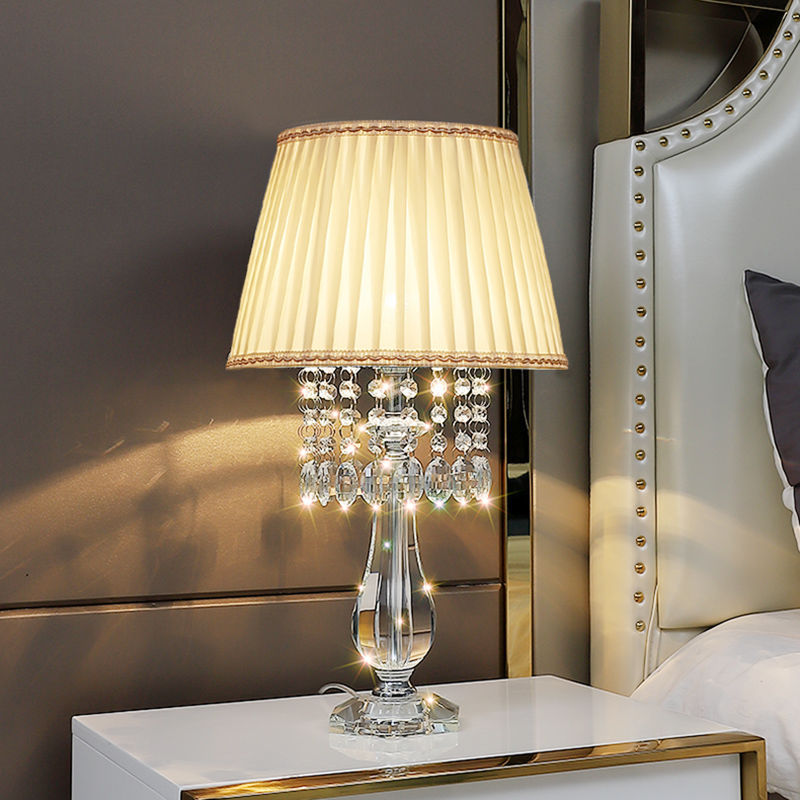Modern fashion crystal table lamp bedroom bedside lighting living room light luxury warm romantic wedding american style dimmable remote control