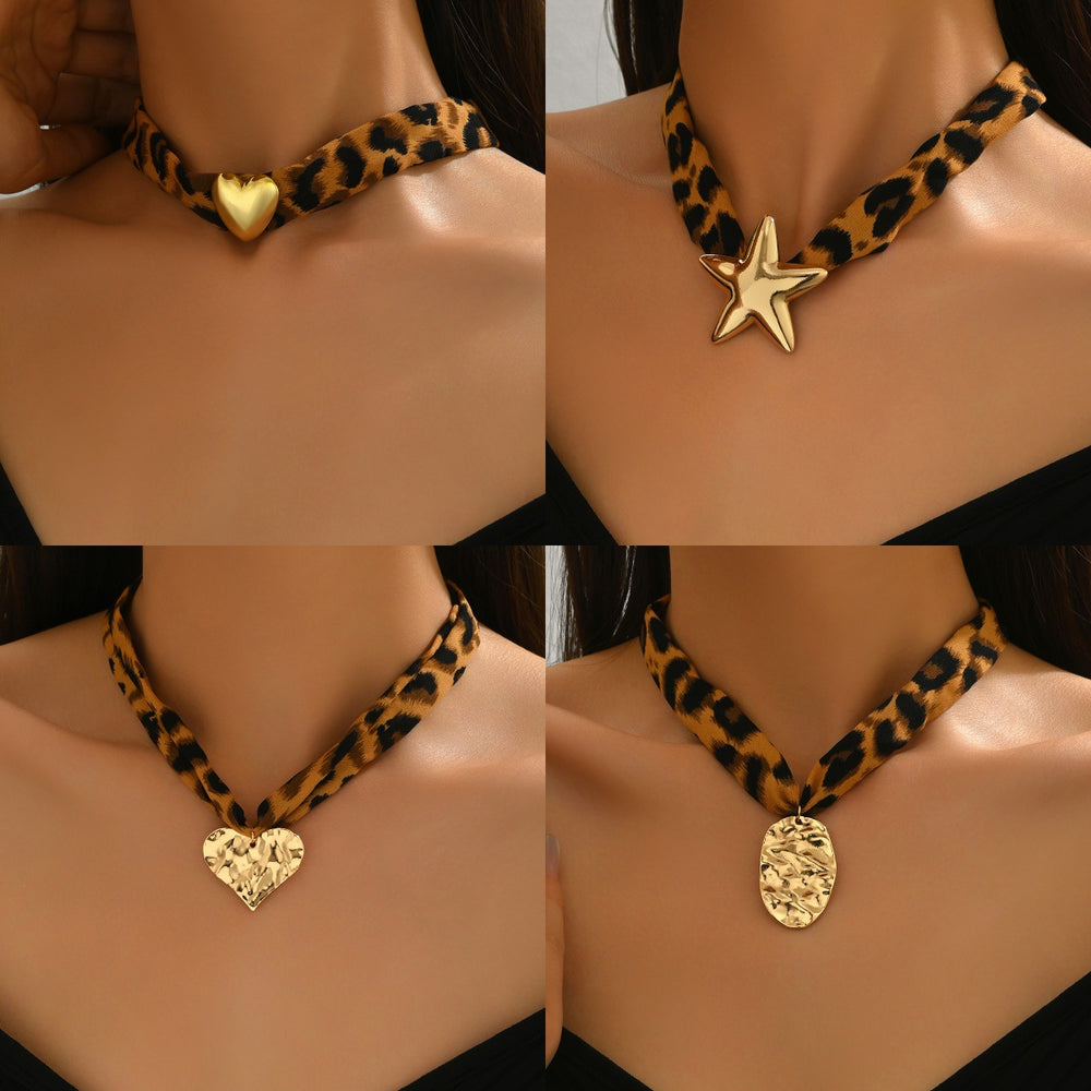 Leopard print love necklace wholesale european and american cross-border niche trendy jewelry hip-hop style star heart choker necklace